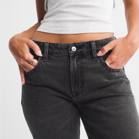 Abercrombie & Fitch Black Straight Leg Jeans - Picture 3 of 7